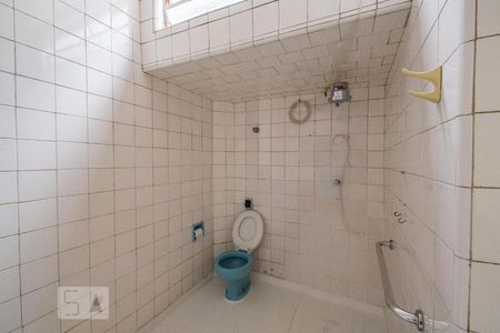 Casa à venda com 110m², 3 quartos e 2 vagasBanheiro