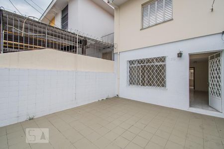 Casa à venda com 110m², 3 quartos e 2 vagasGaragem