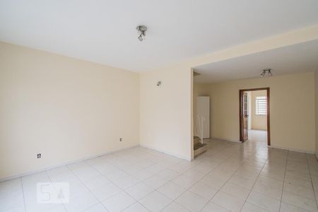 Sala de casa à venda com 3 quartos, 110m² em Vila Santo Estéfano, São Paulo