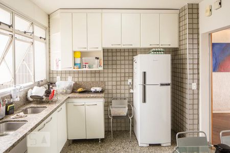 Apartamento para alugar com 160m², 4 quartos e 3 vagasCozinha
