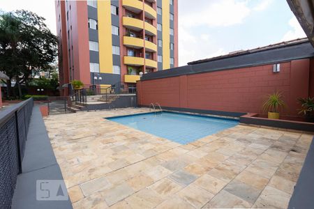 Apartamento à venda com 71m², 3 quartos e 3 vagas Apartamento à venda com 71m², 3 quartos e 3 vagasÁrea comum - Piscina