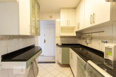 Apartamento à venda com 71m², 3 quartos e 3 vagas Apartamento à venda com 71m², 3 quartos e 3 vagasCozinha