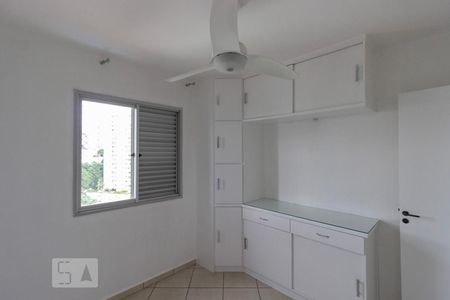 Quarto de apartamento à venda com 3 quartos, 71m² em Vila Aurora (zona Norte), São Paulo