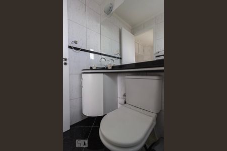 Apartamento à venda com 71m², 3 quartos e 3 vagas Apartamento à venda com 71m², 3 quartos e 3 vagasBanheiro