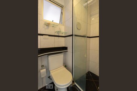 Apartamento à venda com 71m², 3 quartos e 3 vagas Apartamento à venda com 71m², 3 quartos e 3 vagasBanheiro