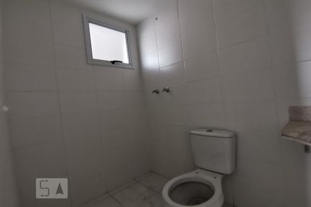 Apartamento para alugar com 116m², 3 quartos e 1 vaga Apartamento para alugar com 116m², 3 quartos e 1 vagaBanheiro da Suíte