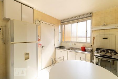 Apartamento à venda com 86m², 3 quartos e 1 vagaCozinha