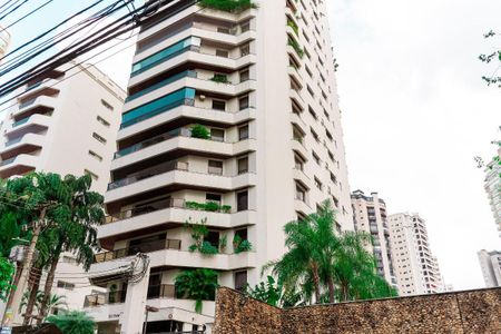 Apartamento para alugar com 300m², 6 quartos e 4 vagasFachada do Prédio