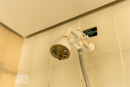 Apartamento para alugar com 300m², 6 quartos e 4 vagasBanheiro da Suíte master - Chuveiro