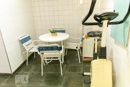 Apartamento para alugar com 300m², 6 quartos e 4 vagasÁrea comum - Academia