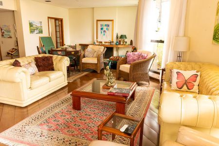 Apartamento para alugar com 300m², 6 quartos e 4 vagasSala de Estar