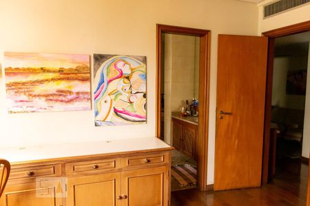 Apartamento para alugar com 300m², 6 quartos e 4 vagasSuíte 2