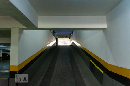 Apartamento para alugar com 300m², 6 quartos e 4 vagasEntrada da Garagem