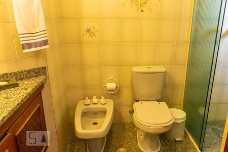 Apartamento para alugar com 300m², 6 quartos e 4 vagasBanheiro da Suíte 1