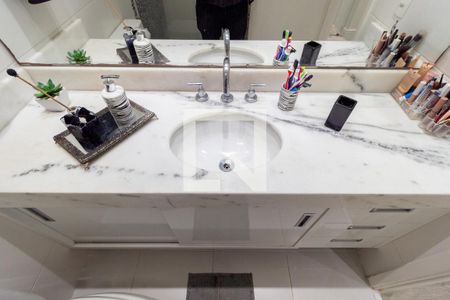 Apartamento à venda com 101m², 3 quartos e 2 vagasDetalhe Banheiro - Suíte