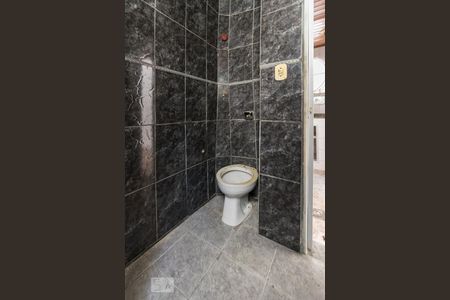 Banheiro de apartamento à venda com 1 quarto, 53m² em Bonsucesso, Rio de Janeiro