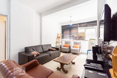 Sala de estar de apartamento para alugar com 2 quartos, 109m² em Embaré, Santos