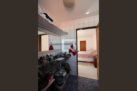 Casa à venda com 350m², 3 quartos e 2 vagasSuíte 3 Banheiro 