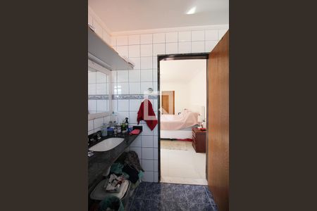 Casa à venda com 350m², 3 quartos e 2 vagasSuíte 3 Banheiro 