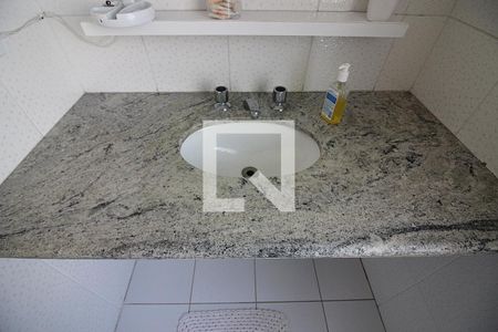 Casa à venda com 350m², 3 quartos e 2 vagasSuíte 2 Banheiro 