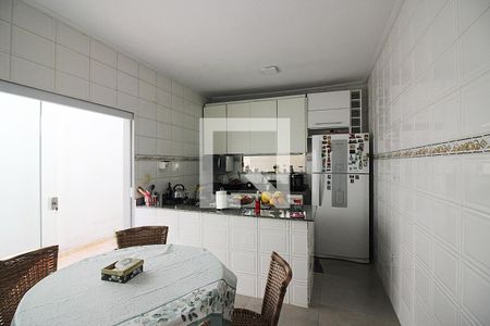 Casa à venda com 350m², 3 quartos e 2 vagasCozinha 