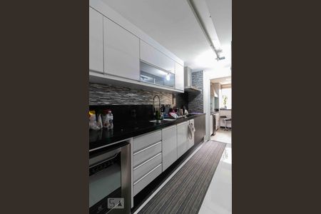Apartamento à venda com 141m², 3 quartos e 2 vagas Apartamento à venda com 141m², 3 quartos e 2 vagasCozinha