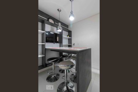 Apartamento à venda com 141m², 3 quartos e 2 vagas Apartamento à venda com 141m², 3 quartos e 2 vagasCozinha