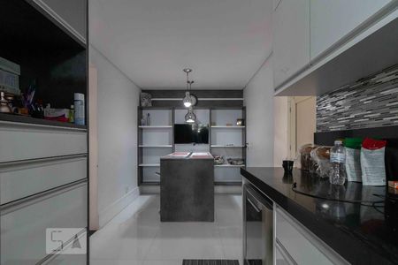 Apartamento à venda com 141m², 3 quartos e 2 vagas Apartamento à venda com 141m², 3 quartos e 2 vagasCozinha