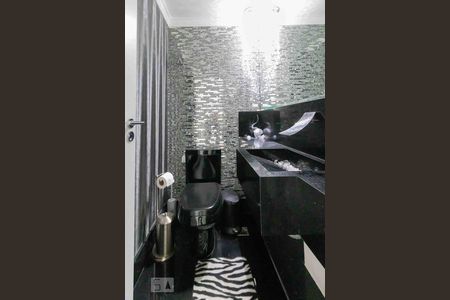 Apartamento à venda com 141m², 3 quartos e 2 vagas Apartamento à venda com 141m², 3 quartos e 2 vagasLavabo