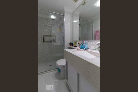 Apartamento à venda com 141m², 3 quartos e 2 vagas Apartamento à venda com 141m², 3 quartos e 2 vagasBanheiro da Suíte 3