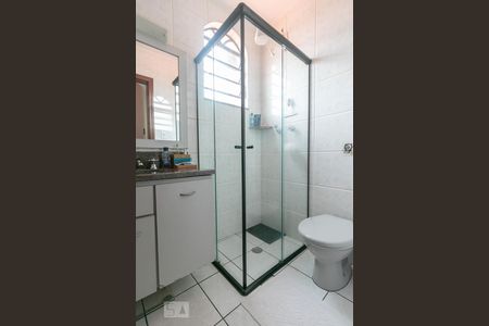 Casa à venda com 198m², 4 quartos e 3 vagasBanheiro 3