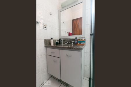 Casa à venda com 198m², 4 quartos e 3 vagasBanheiro 3