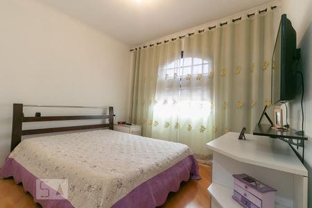 Casa à venda com 198m², 4 quartos e 3 vagasSuíte