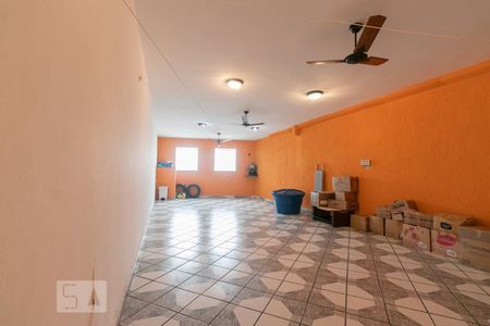 Casa à venda com 198m², 4 quartos e 3 vagasSalão de Festas