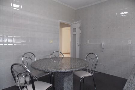 Apartamento à venda com 92m², 2 quartos e sem vagaCozinha