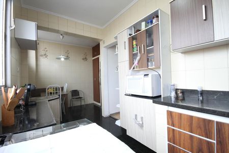 Apartamento à venda com 120m², 3 quartos e sem vagaCozinha