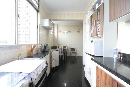 Apartamento à venda com 120m², 3 quartos e sem vagaCozinha