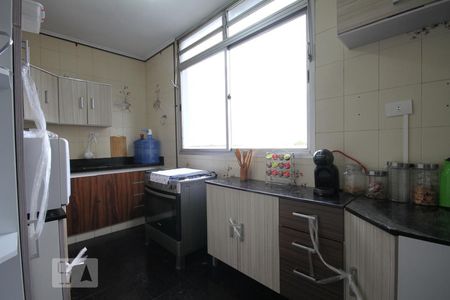 Apartamento à venda com 120m², 3 quartos e sem vagaCozinha