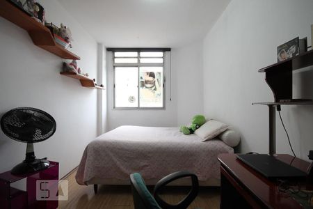 Apartamento à venda com 120m², 3 quartos e sem vagaQuarto 1