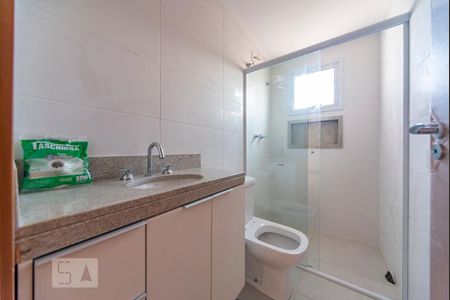 Banheiro de apartamento para alugar com 2 quartos, 63m² em Centro, Santo André