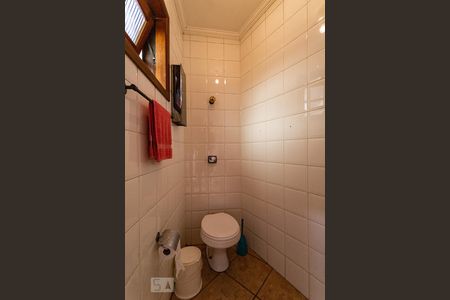 Casa para alugar com 300m², 3 quartos e 5 vagasBanheiro de Serviço