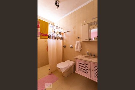 Casa para alugar com 300m², 3 quartos e 5 vagasBanheiro Suíte