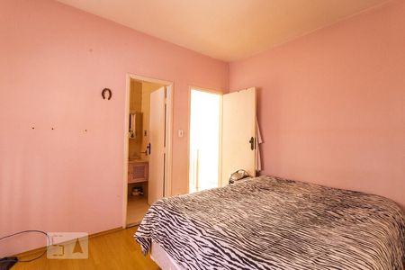 Casa para alugar com 300m², 3 quartos e 5 vagasSuíte