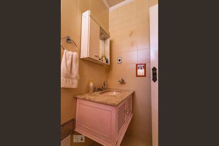 Casa para alugar com 300m², 3 quartos e 5 vagasBanheiro Suíte