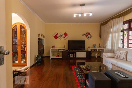 Sala de casa para alugar com 4 quartos, 380m² em Jardim das Vertentes, São Paulo