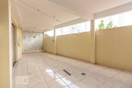 Quintal de casa para alugar com 4 quartos, 380m² em Jardim das Vertentes, São Paulo