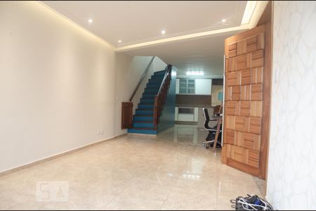 Sala de casa para alugar com 2 quartos, 130m² em Vila Isolina Mazzei, São Paulo