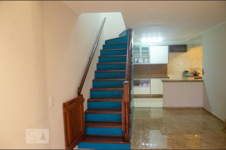 Sala de casa para alugar com 2 quartos, 130m² em Vila Isolina Mazzei, São Paulo