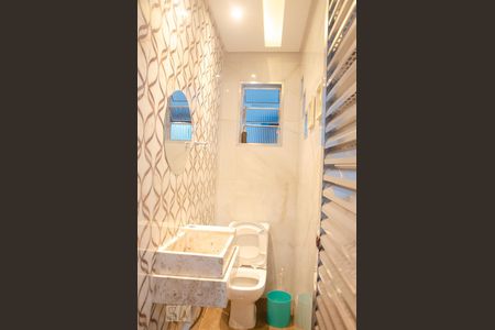 Lavabo de casa para alugar com 2 quartos, 130m² em Vila Isolina Mazzei, São Paulo