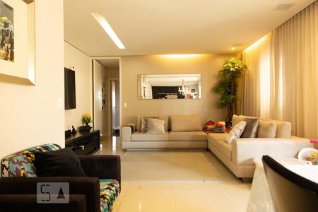 Sala de apartamento à venda com 2 quartos, 115m² em Vila Olímpia, São Paulo